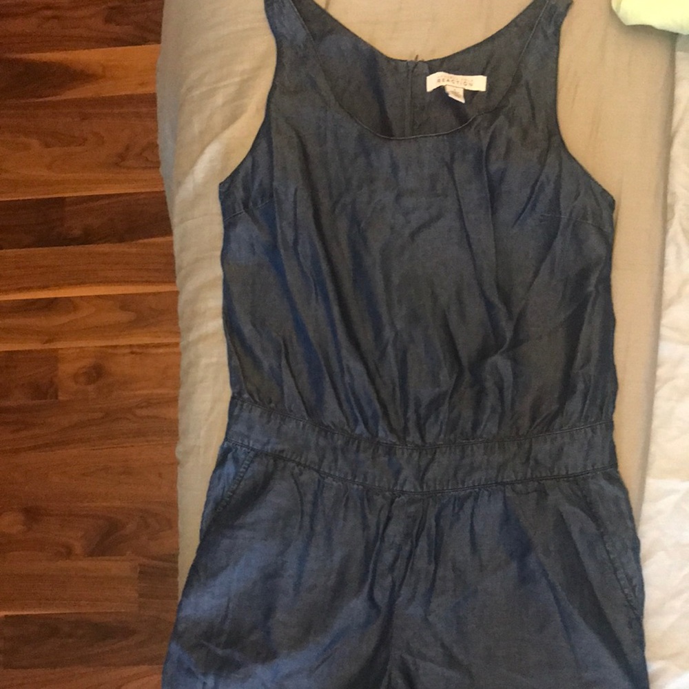 100% Tencel romper Kenneth Cole